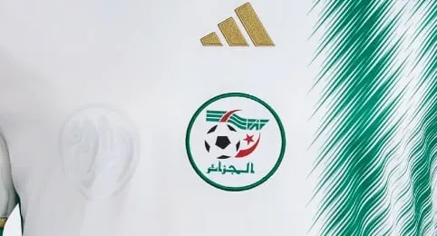 Alg&eacute;rie&nbsp;: le dernier maillot Adidas a fuit&eacute;&nbsp;!