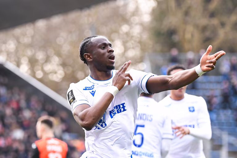 Convoqu&eacute; par deux pays, Marvin Senaya (Auxerre) va devoir choisir entre le Ghana et le Togo