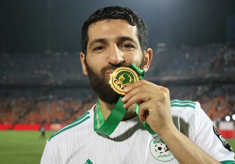 Alg&eacute;rie&nbsp;: Rafik Halliche va arr&ecirc;ter la s&eacute;lection (officiel)