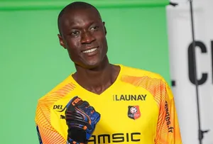 Rennes : monstrueux à Séville, Alfred Gomis n’a pas suffi…