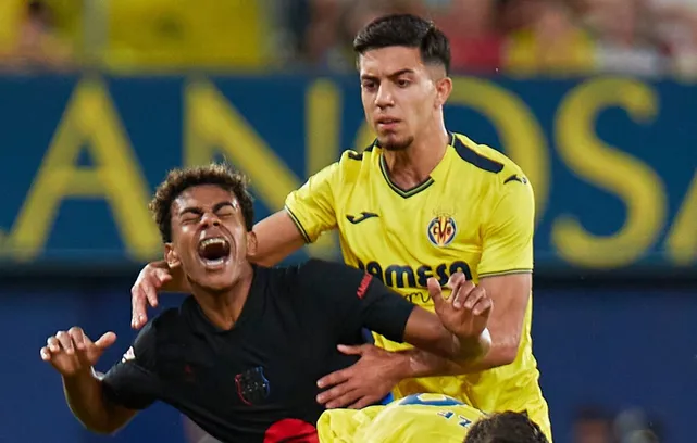 Ilias Akhomach, Lamine Yamal, Villarreal, FC Barcelone