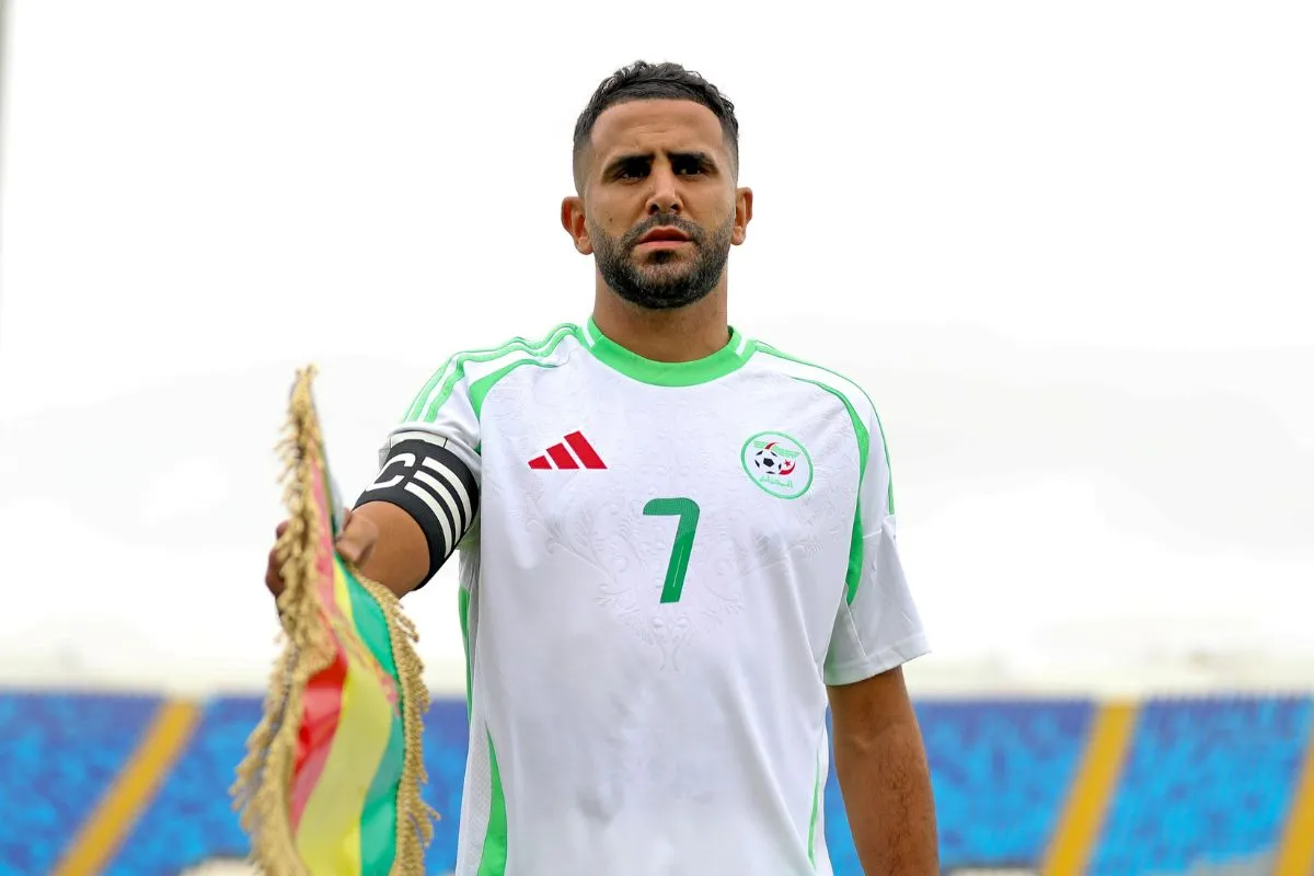 Algérie : “je veux bien avoir vieilli, mais…”, Mahrez répond aux haters avant la CAN