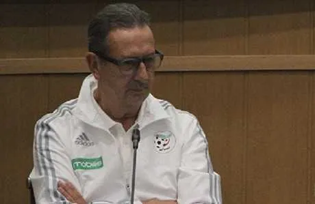 Alg&eacute;rie : Leekens jette l&rsquo;&eacute;ponge