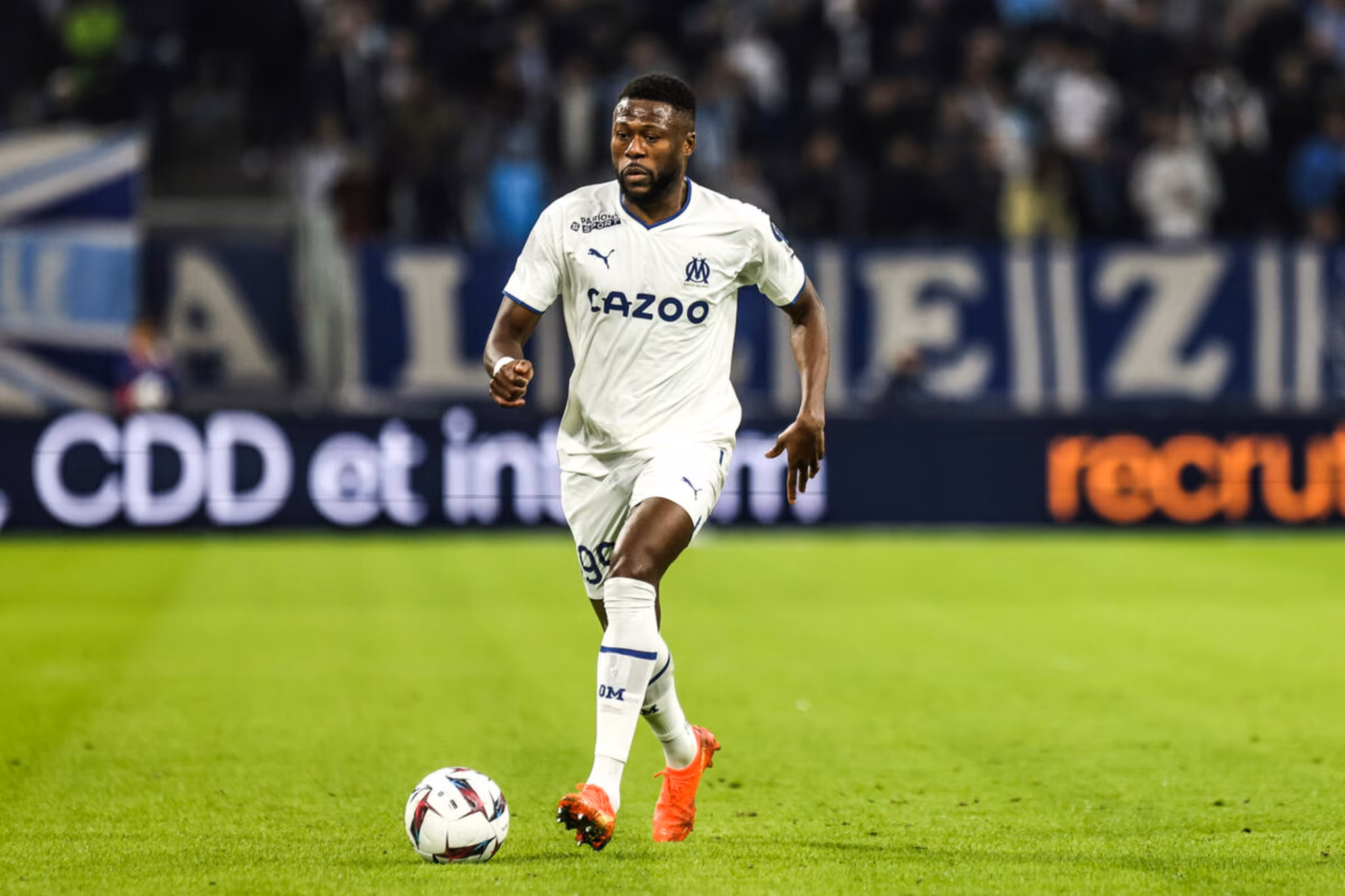 OM : Mbemba rempla&ccedil;ant, une l&eacute;gende africaine s&rsquo;&eacute;tonne&hellip;