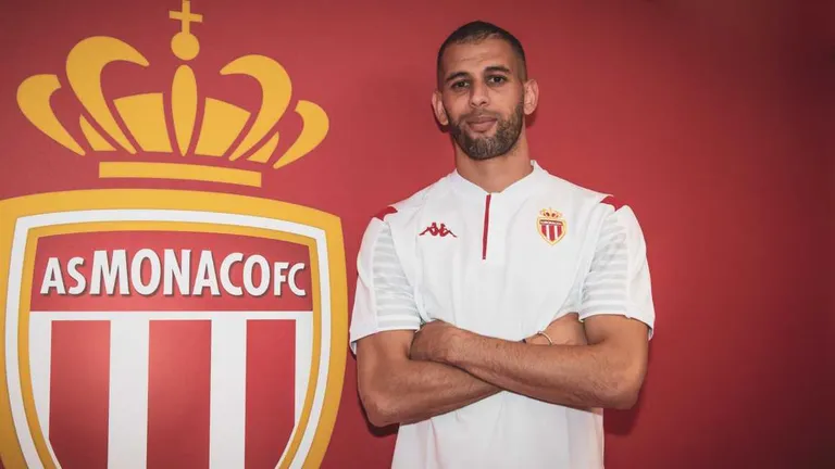 Monaco : Slimani suspendu deux matchs