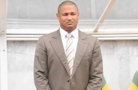 Gabon : Daniel Cousin en col&egrave;re, toujours les m&ecirc;mes probl&egrave;mes de salaires&hellip;