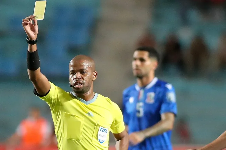 Cameroun-RDC, Nigeria-Gabon : une pol&eacute;mique &eacute;clate autour des arbitres des barrages africains &agrave; la Coupe du monde 2026 !