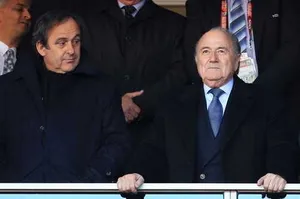 FIFA : Platini tout juste candidat, déjà contesté