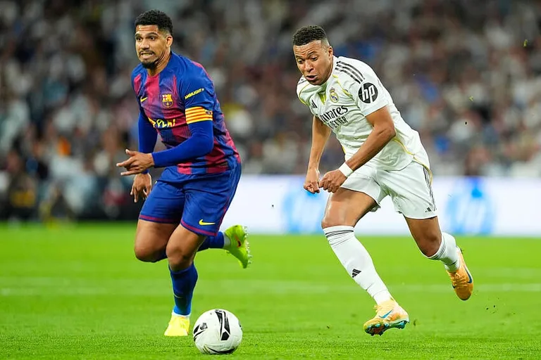 Pronostic  Bar&ccedil;a &ndash; Real Madrid : qui est le favori de ce Clasico ? (10/08/2026)