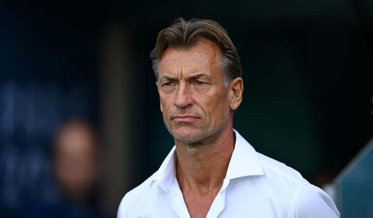 Retraite internationale de Seko Fofana : &ldquo;Je n&rsquo;ai pas tent&eacute; de le retenir, mais&hellip;&rdquo;, Herv&eacute; Renard laisse la porte ouverte