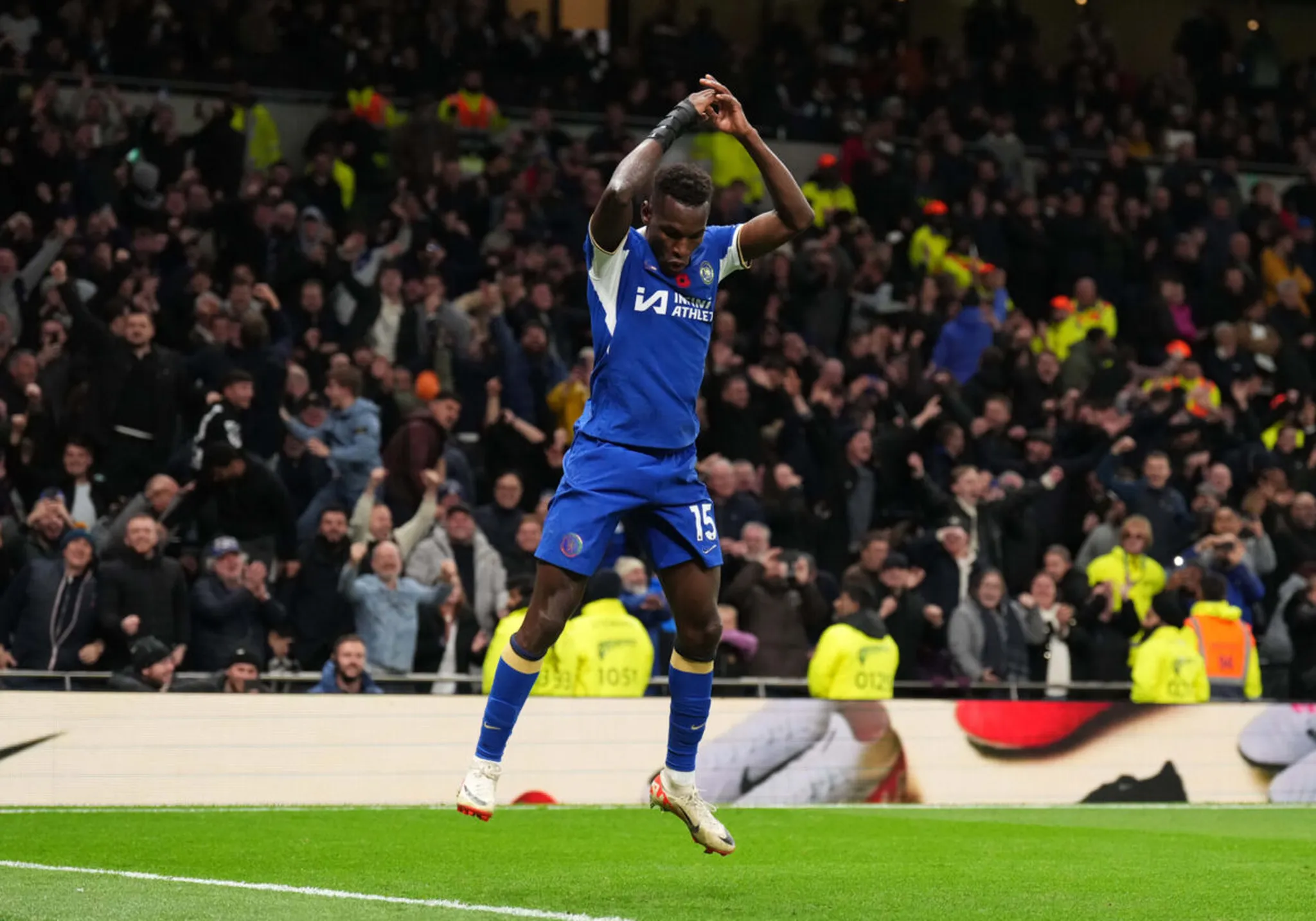 Chelsea : Jackson claque un tripl&eacute; express dans le derby et se prend pour CR7 !