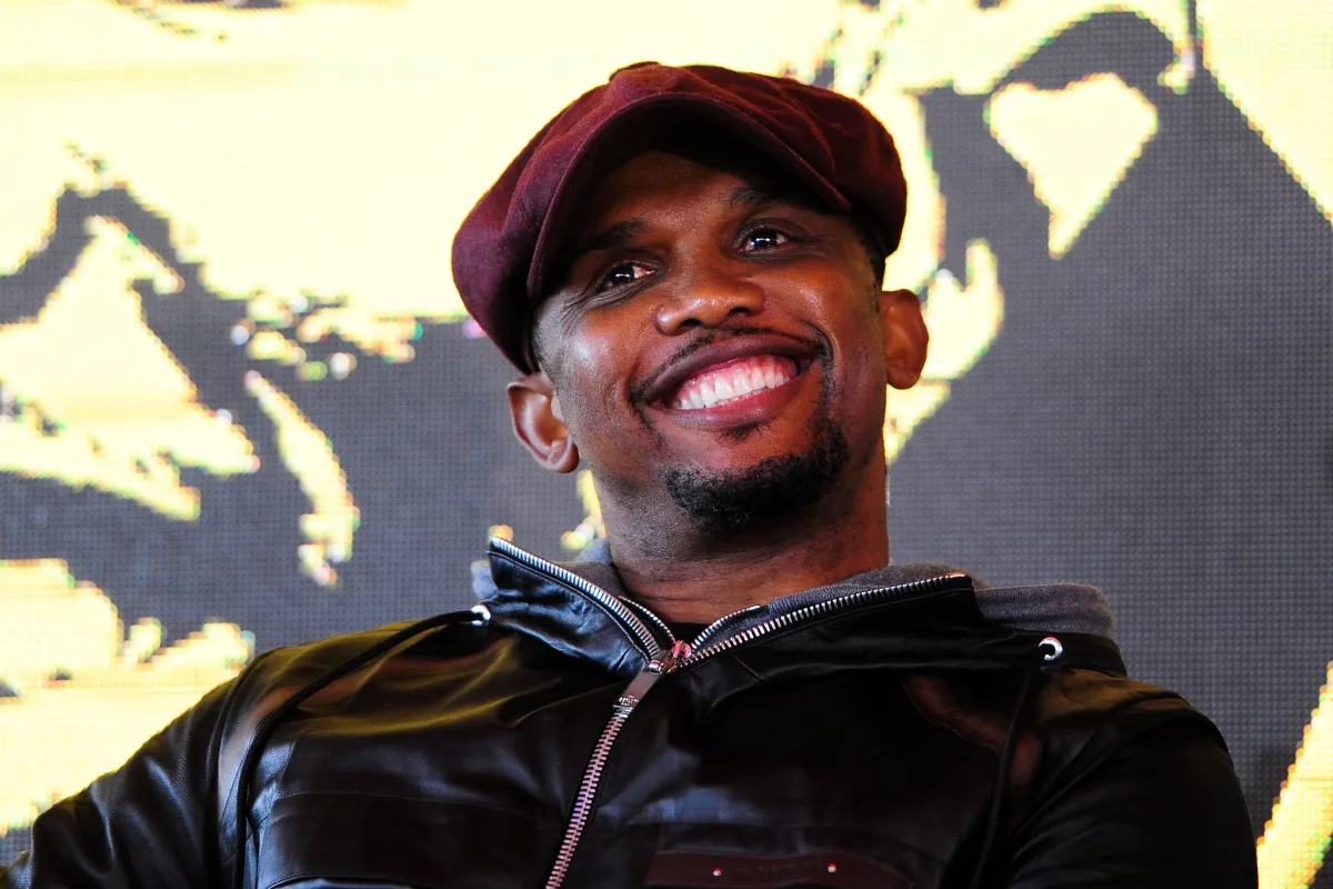 Cameroun : Eto&rsquo;o en Angleterre pour attirer des binationaux, mais une loi lui barre la route&hellip;