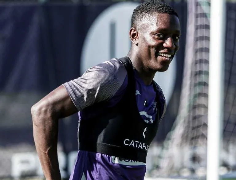 Coronavirus : Gradel, Adebayor, Souaré… Ces footballeurs rentrés en Afrique