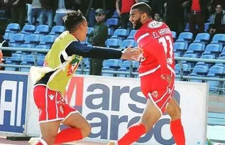 Dimanche de derbys : le WAC punit le Raja, Khenissi porte l&rsquo;Esp&eacute;rance