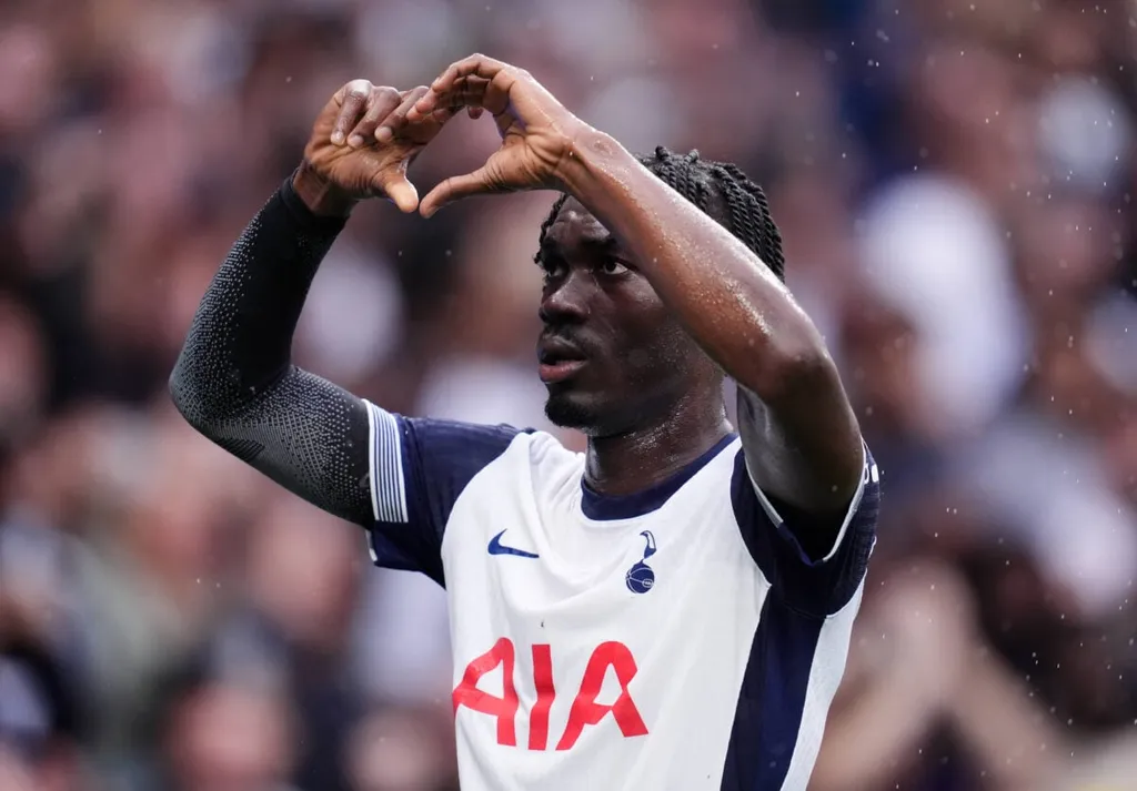 Yves Bissouma, Tottenham