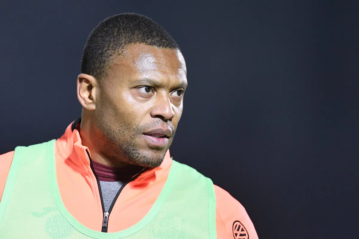 “Combien d’entraîneurs noirs voyez-vous dans le Big Five ?”, le triste constat de Julio Baptista