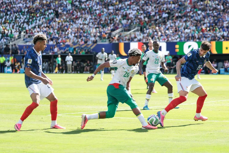 S&eacute;n&eacute;gal : wonderkid record, Ibrahim Mbaye pousse fort&hellip; Pape Thiaw oblig&eacute; de revoir ses plans en pleine Coupe du monde 2026 ?