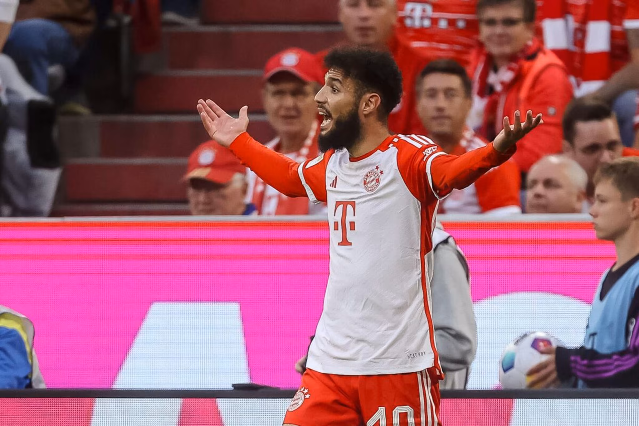 Bayern : Mazraoui r&eacute;pond &agrave; la pol&eacute;mique Bild !