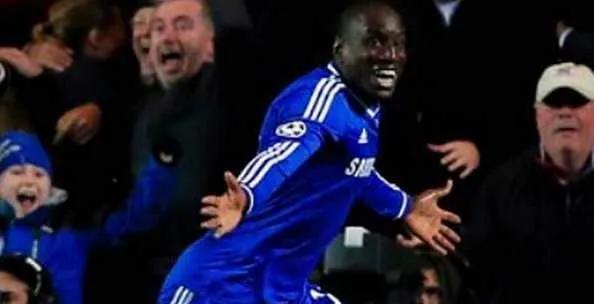 Chelsea : Demba Ba assomme Liverpool et relance la course au titre