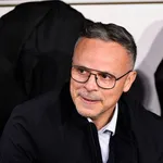 Vainqueur du Ballon d&rsquo;Or camerounais, Serge Daura repart avec son bolide en guise de r&eacute;compense