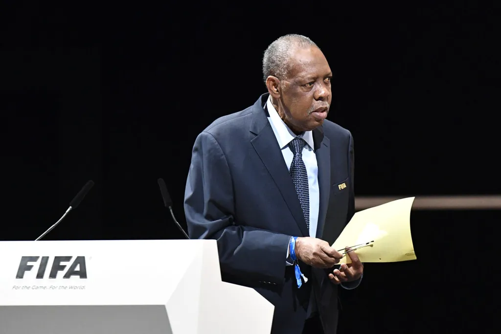 Issa Hayatou, FIFA