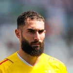 Algérie : “je veux bien avoir vieilli, mais…”, Mahrez répond aux haters avant la CAN