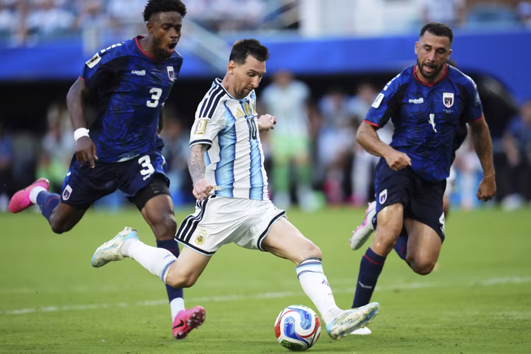 Coupe du monde 2026 : le Cap-Vert &eacute;limin&eacute; avec les honneurs apr&egrave;s avoir tenu t&ecirc;te &agrave; l&rsquo;Argentine jusqu&rsquo;au bout de la nuit