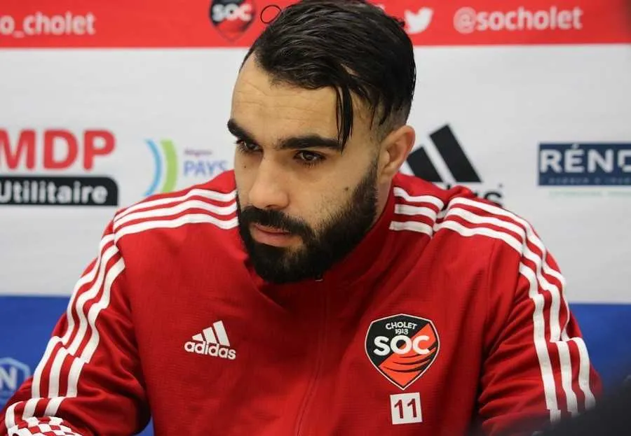 USM Alger&nbsp;: Anthar Yahia d&eacute;bauche sa premi&egrave;re recrue en France&nbsp;! (officiel)