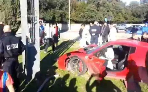 Montpellier : Mbaye Niang et sa Ferrari accident&eacute;s