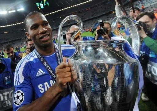 GLO-CAF Awards 2012 : comment le titre de meilleur joueur africain a-t-il pu &eacute;chapper &agrave; Didier Drogba ?