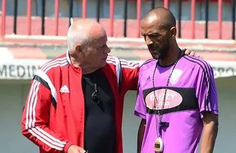 L&rsquo;Alg&eacute;rie continue de d&eacute;vorer ses entra&icirc;neurs, mais elle se soigne