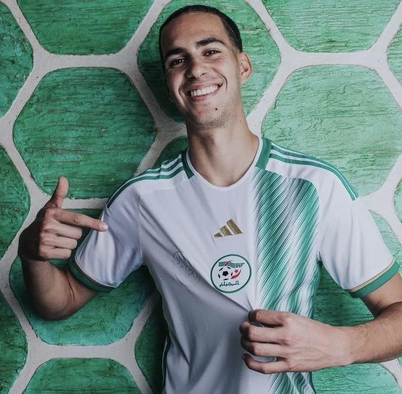Nouveau maillot Alg&eacute;rie