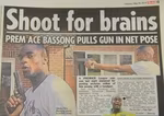S&eacute;bastien Bassong, arme au poing