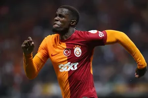 Galatasaray : Zaha flambe, une grande étape pour Ziyech
