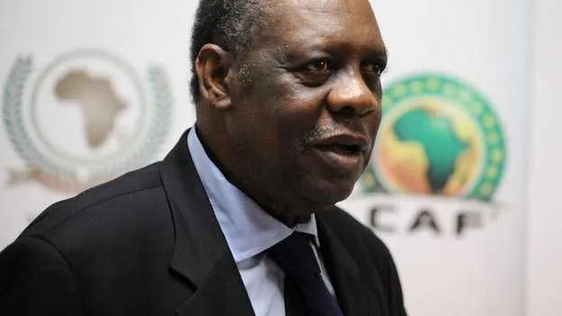 Issa Hayatou pour un rapprochement CAF-Qatar