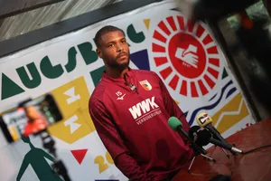 Steve Mounié quitte le stage de son nouveau club