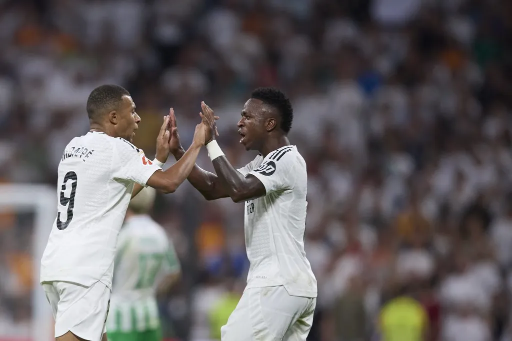 Kylian Mbapp&eacute;, Vinicius, Real Madrid