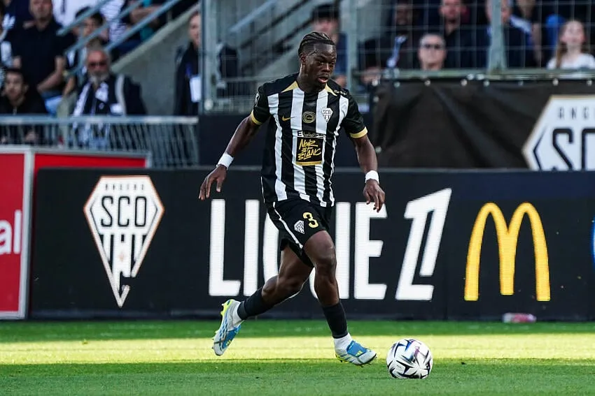 Jacques EKOMIE , Angers