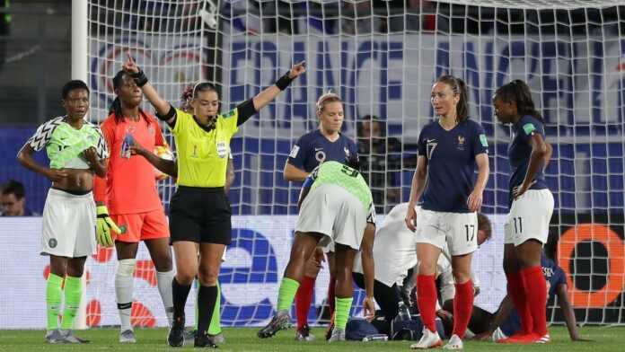 La VAR au cœur d'une polémique(Vidéos) — Mondial féminin La VAR au cœur d'une polémique(Vidéos) — Mondial féminin