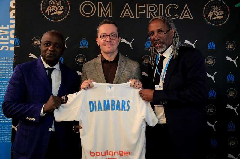 https://www.afrik-foot.com/wp-content/uploads/2019/12/elss-zmxkaa1uj2.jpg