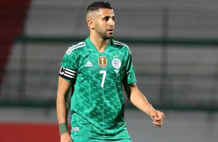 Tunisie Algerie Les Titulaires Avec Mahrez Skhiri Et Khazri Sans Slimani