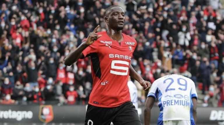 Serhou Guirassy sous le maillot du Stade Rennais