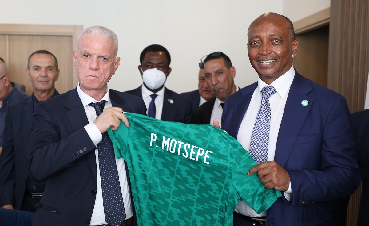 Patrice Motsepe, Djahid Zefizef