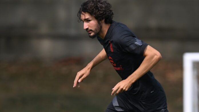 Yacine Adli Yacine Adli