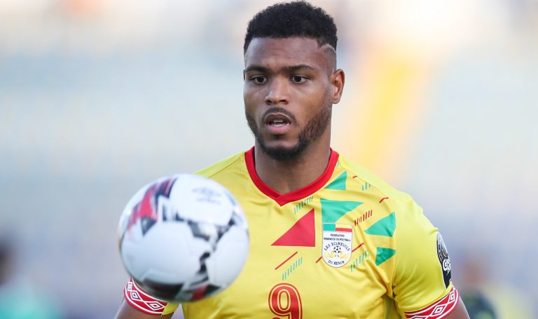 Steve Mounié, Bénin