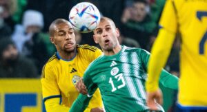 Islam Slimani, Algérie
