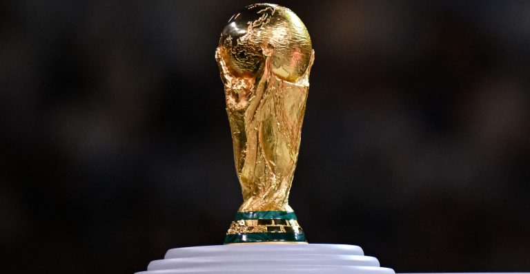 Coupe du monde, trophée