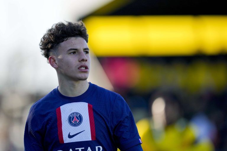 Ismael Gharbi, PSG