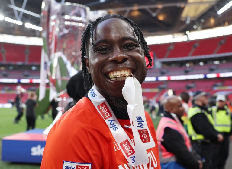 Pelly Mpanzu, Luton Town