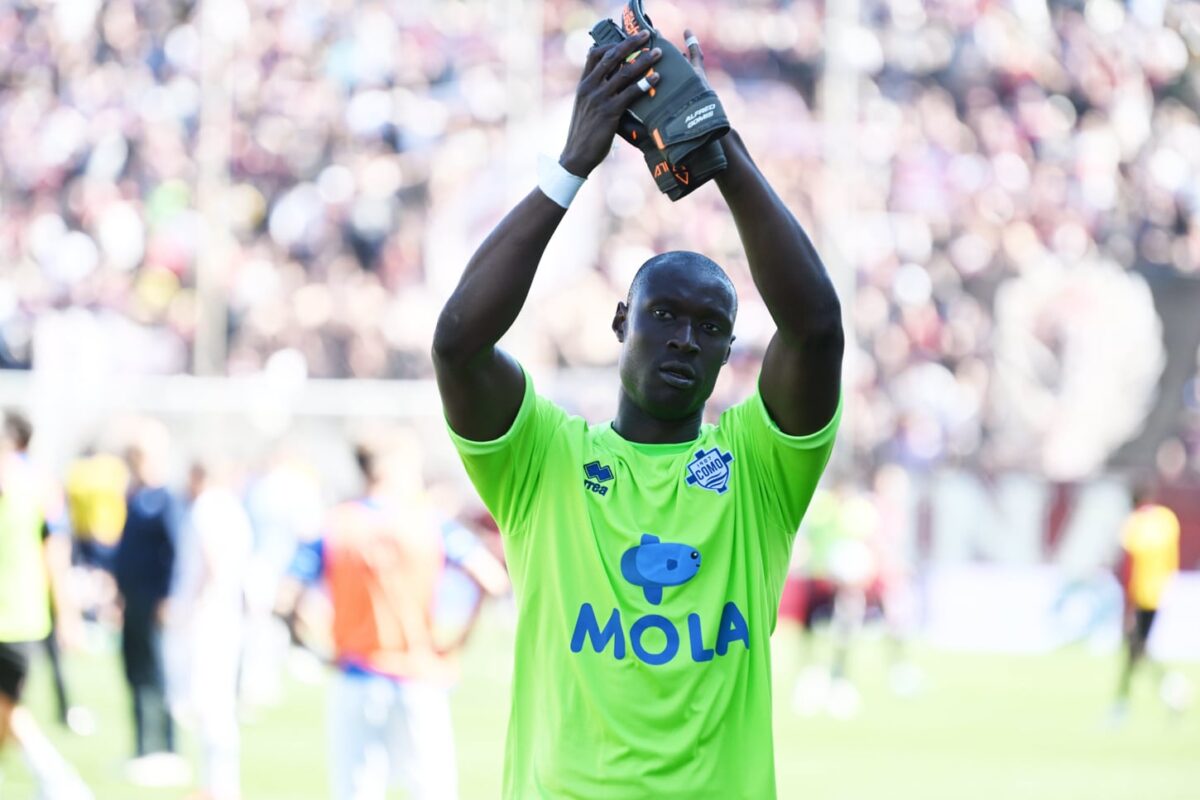Mercato Rennes : Alfred Gomis tient sa porte de sortie !